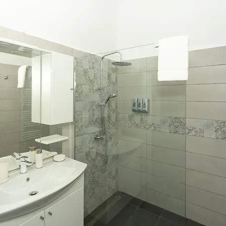 Behome Apartment Pecs